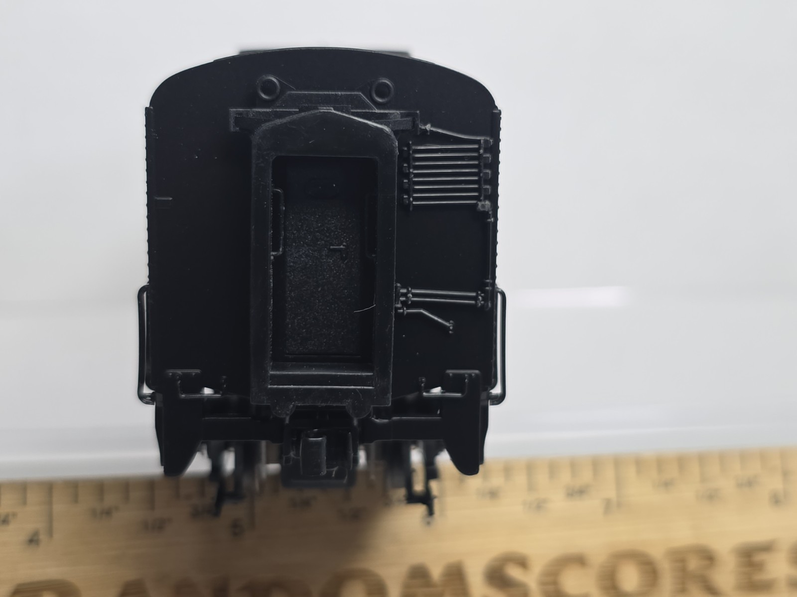 Proto 2000 HO Scale 8393 Undecorated Dummy FB-2 B Unit Diesel Locomotive NOS
