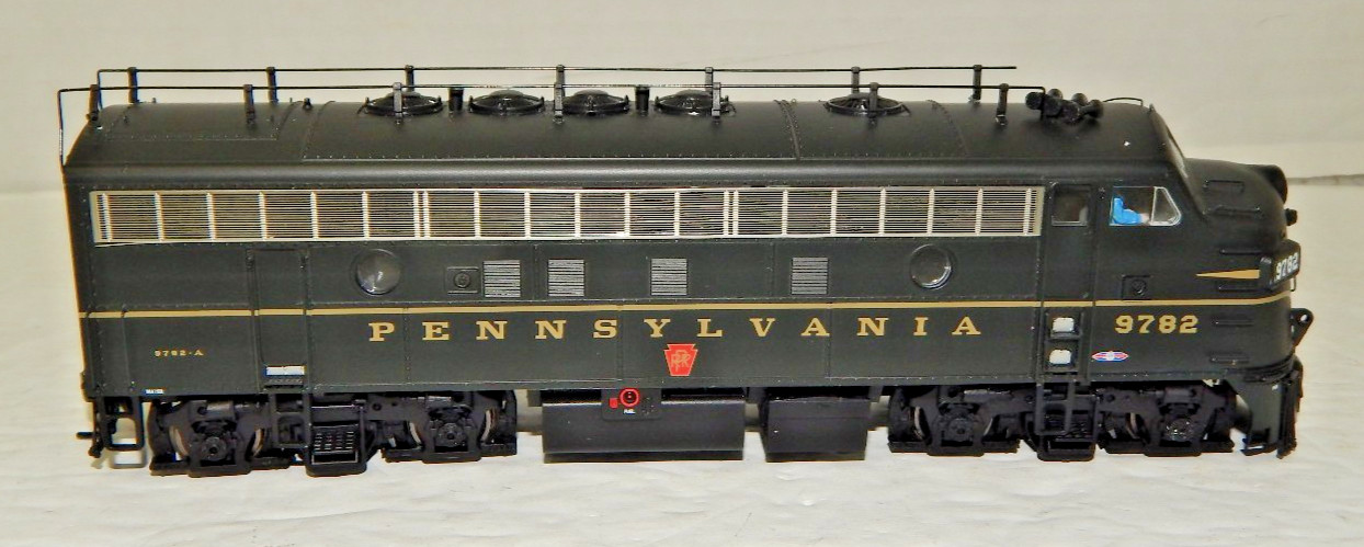 Proto 2000 – HO PRR EMD F7A-B Locomotive set #6782 A+B – QSI DCC & Sound