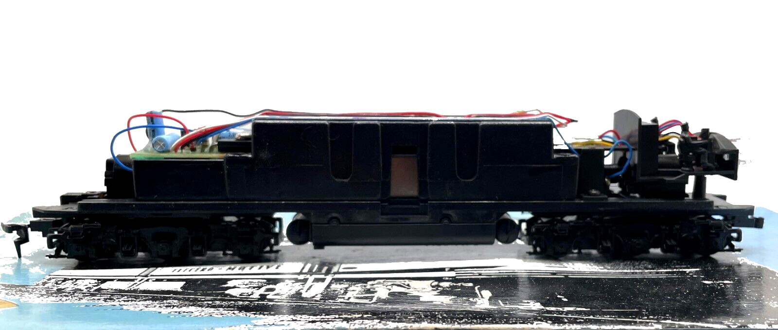 HO LIFE LIKE PROTO 2000 8712 E8/E9 ILLINOIS CENTRAL IC # 4025