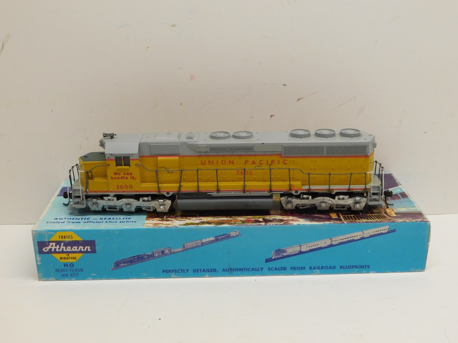 Athearn HO Blue Box Union Pacific SD45 Diesel Engine #3600 – Powered Unit