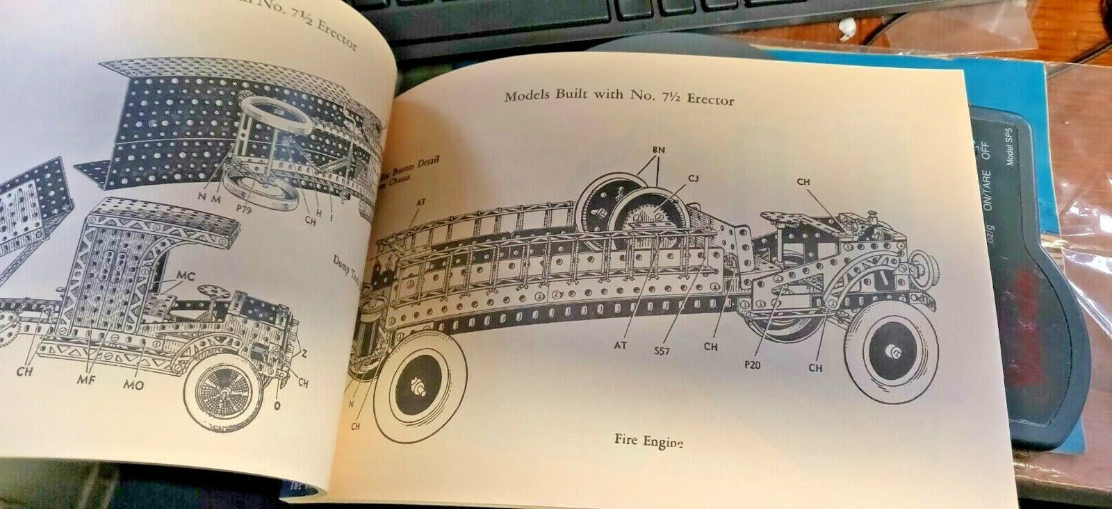 C1951 10 1/2 A.C. GILBERT ERECTOR SET DARK BLUE BOY MANUAL DESIRED BACK COVER 18