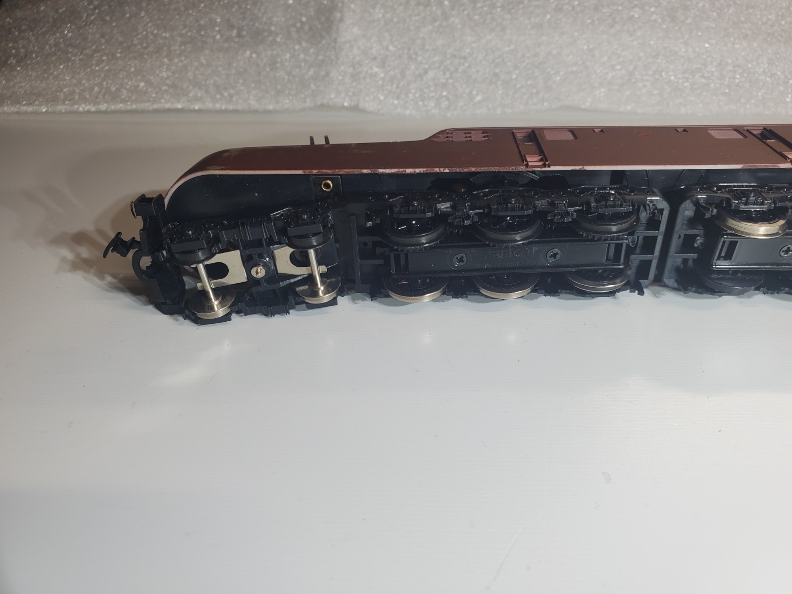 ho Pemco Pennsy #4828 GG1 Electric Locomotive – Tuscon Red – DC – Runs Good (A)