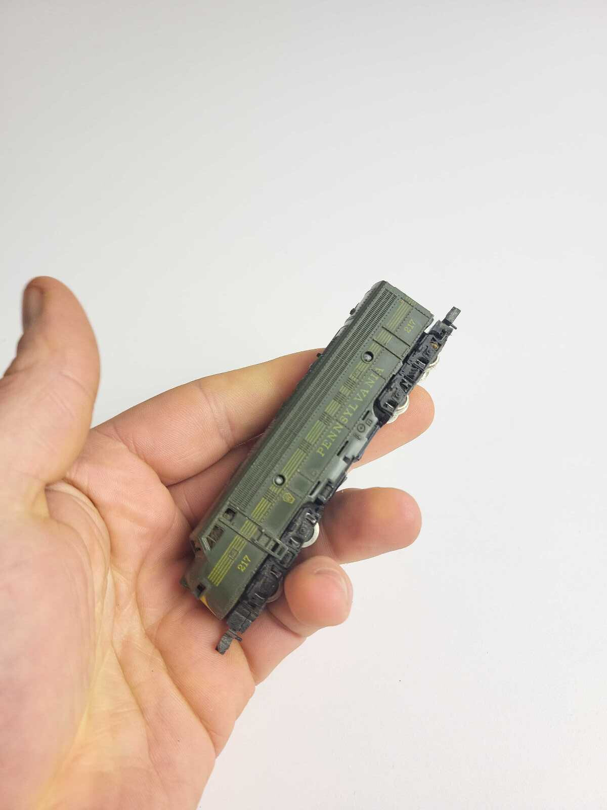 Arnold Rapido N Scale Pennsylvania RR Powered F7A Engine & Dummy F7A / 217