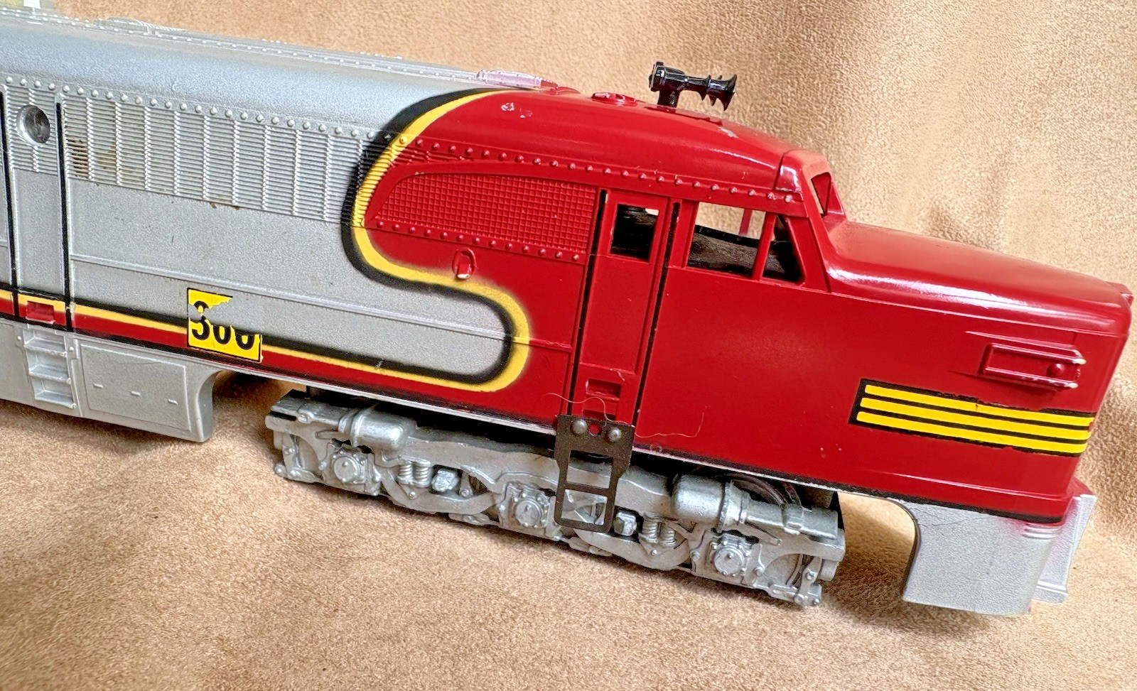 American Flyer Santa Fe PA-1AB LOCOMOTIVE SET Red and Silver