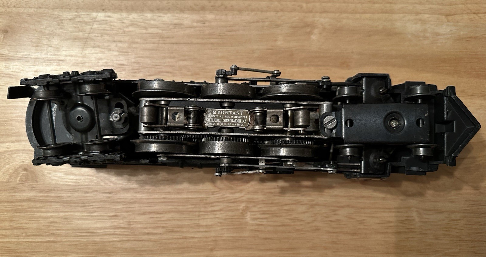 Lionel 2055 Hudson Engine with 6026W Tender