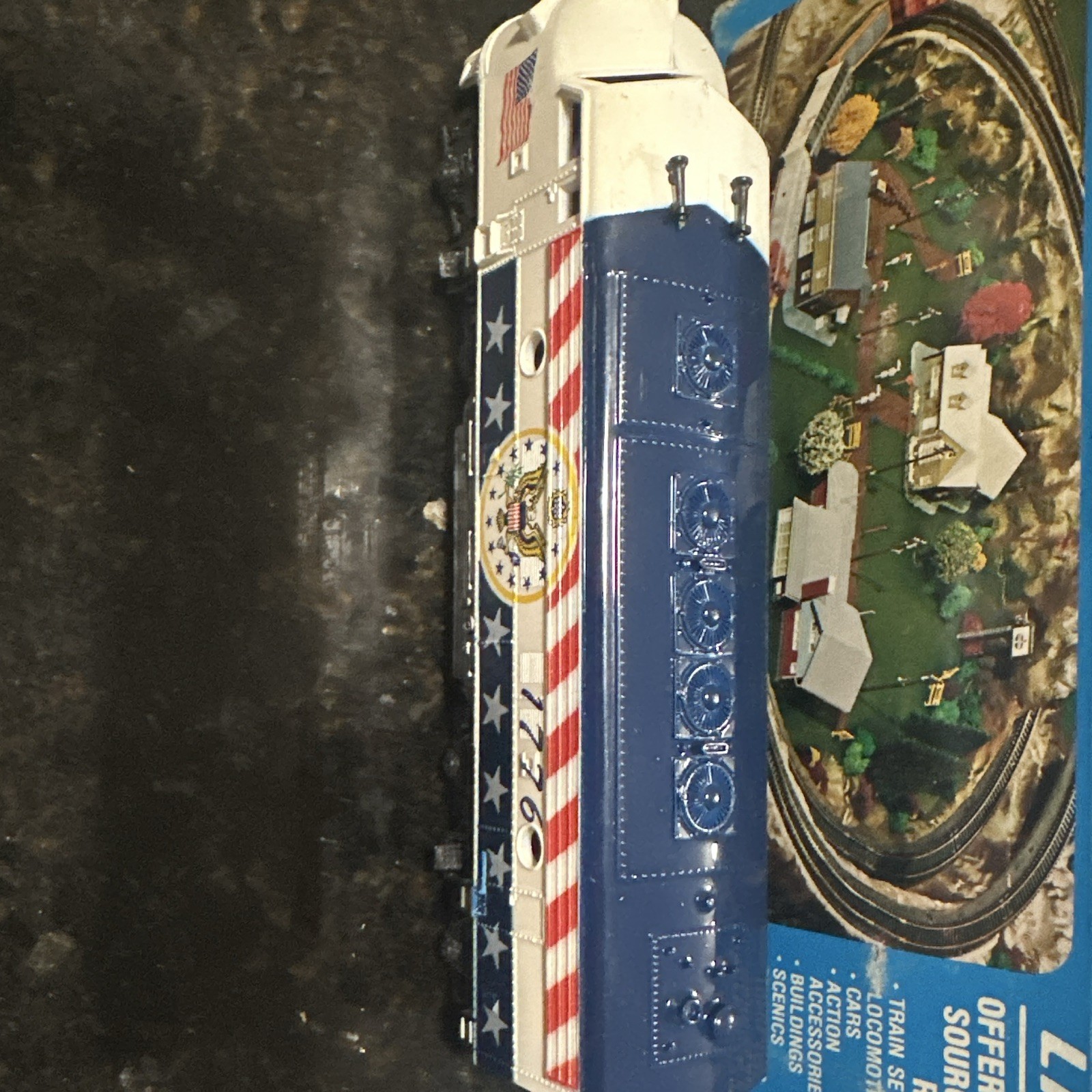 Life-Like HO EMD F7 Diesel Locomotive U.S. Bicentennial 1776 MPN 08281