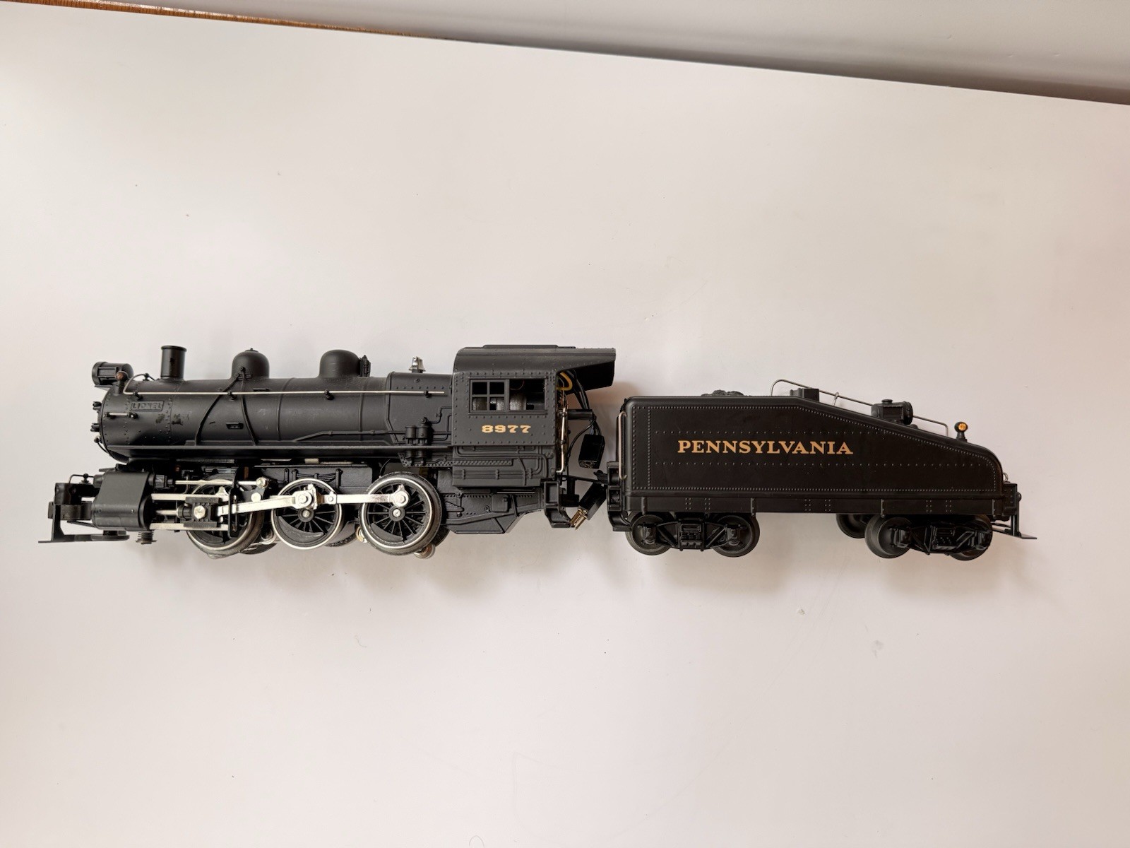 Lionel 6-18000 O Gauge Pennsylvania 0-6-0 B6 Switcher Locomotive & Tender #8977