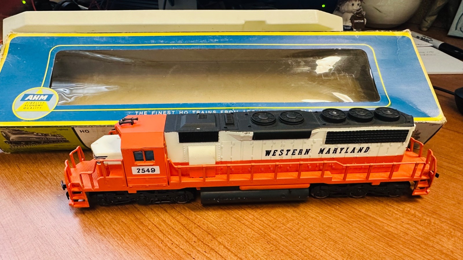 AHM EMD SD-40 With Fly Wheel 5030-05 Western Maryland..Appears unused in box