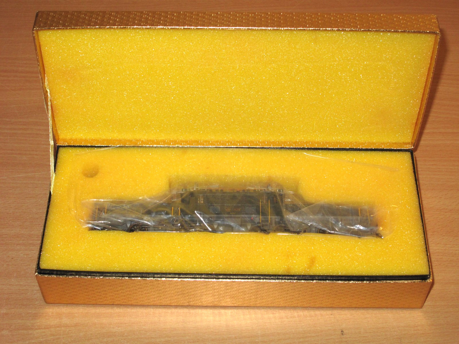 Metropolitan SA No. 743 H0 E-Lok Ce 6/8 III Krokodil 14302 SBB CFF In Top