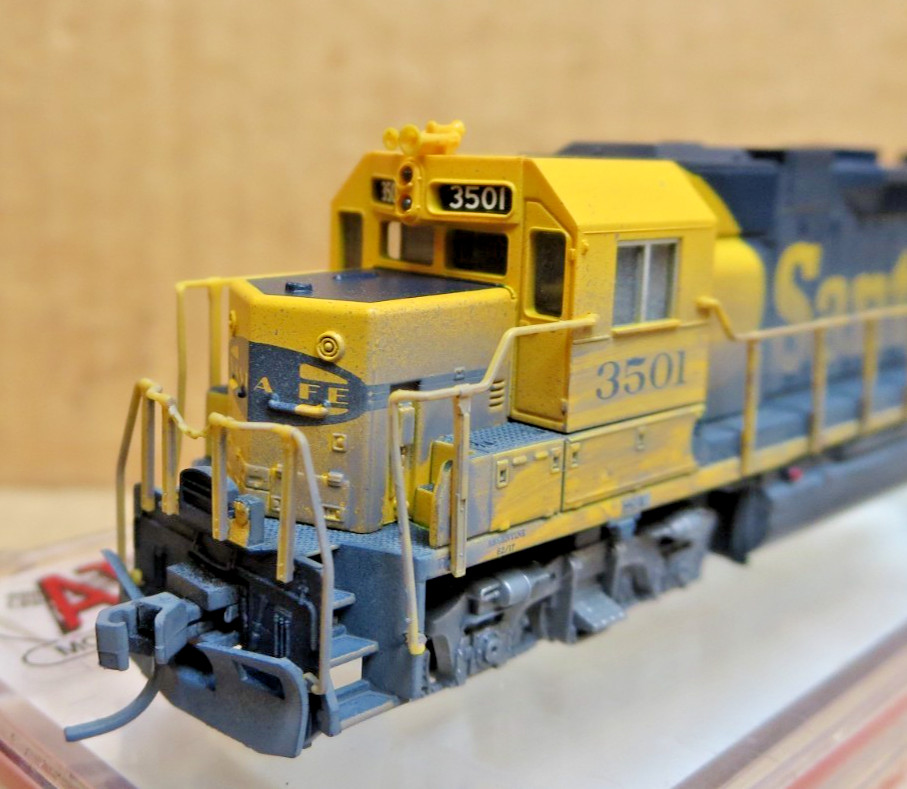 Atlas 49872 GP-38 Santa Fe 3501 Factory DCC Equipped N Scale