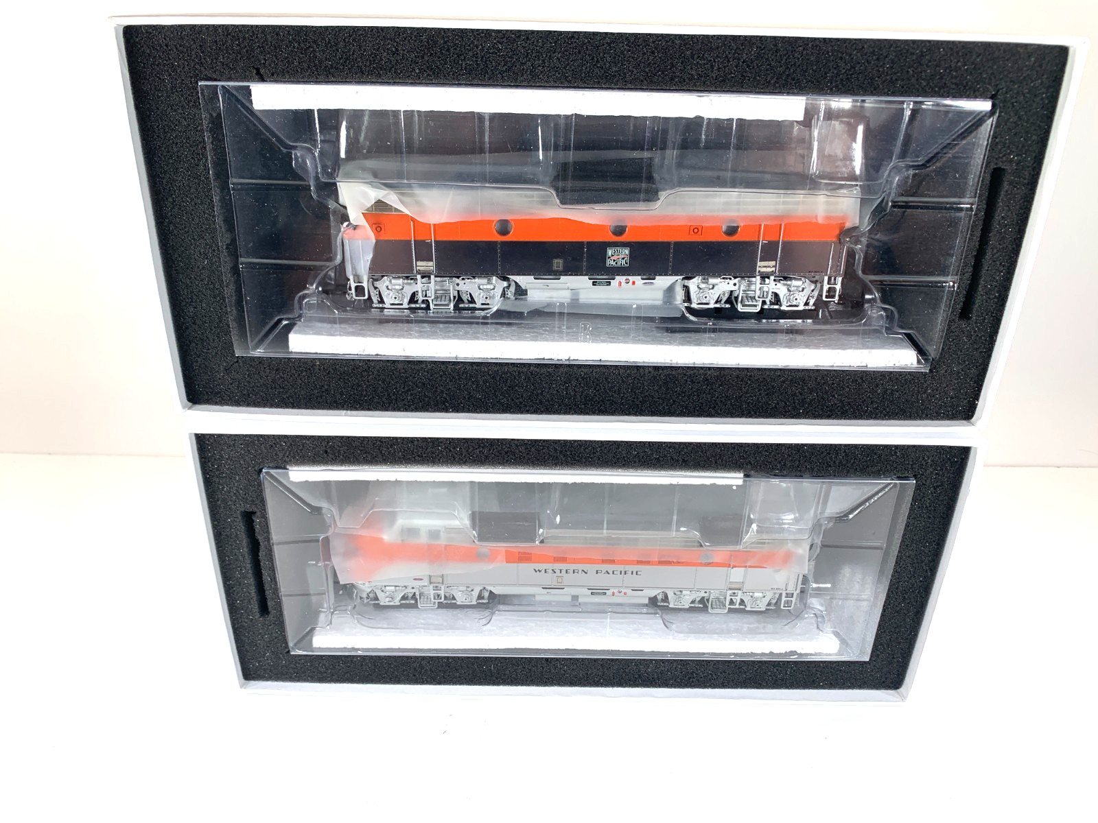 Athearn Genesis HO G22630 Western Pacific FP7 Diesels #805 A&B- DCC/ Sound