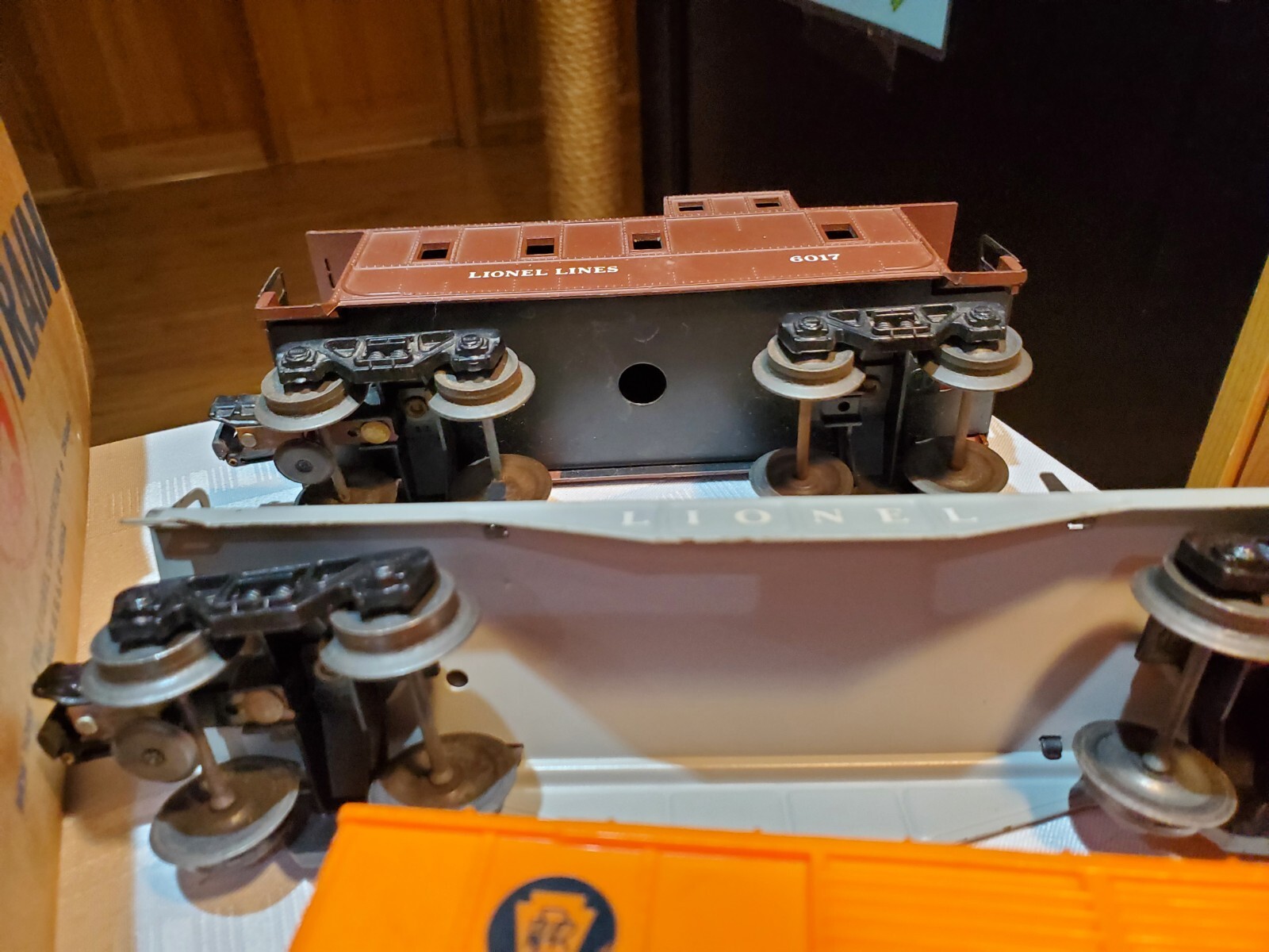LIONEL POSTWAR 2037/6026W SET