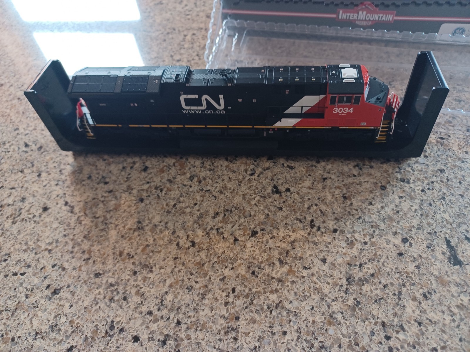 INTERMOUNTAIN-HO-ET44AC LOCO-W/ESU LOKSOUND-CANADIAN NATL-CAR#3034-497102S-08
