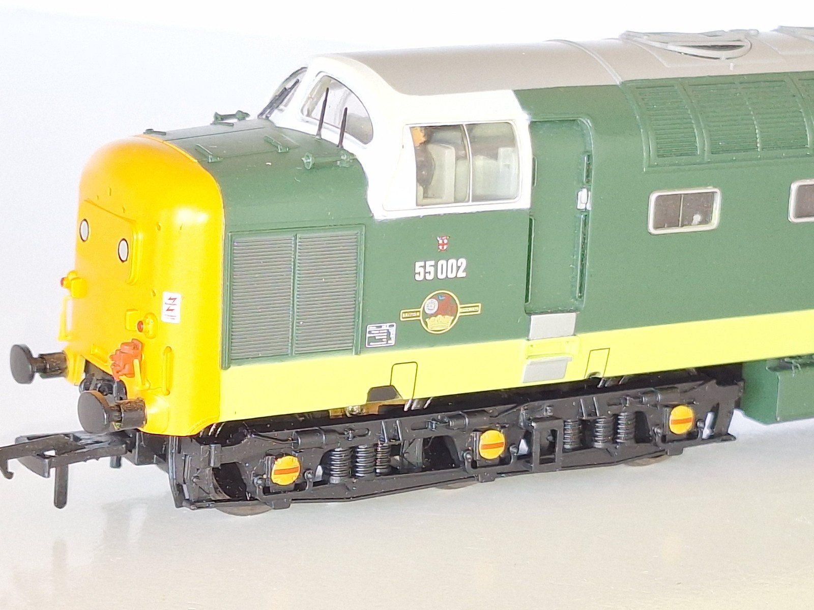 Bachmann 32-525A. DCC Ready. Deltic Co-Co Diesel The Kings Own Yorkshire. OO. DC