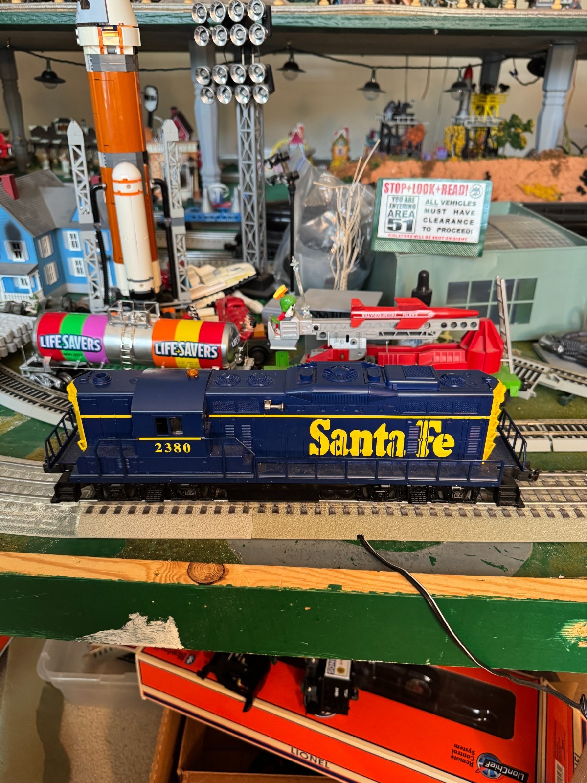 🚂 LIONEL – 6-18573 SANTA FE GP9 DIESEL 💥L2537