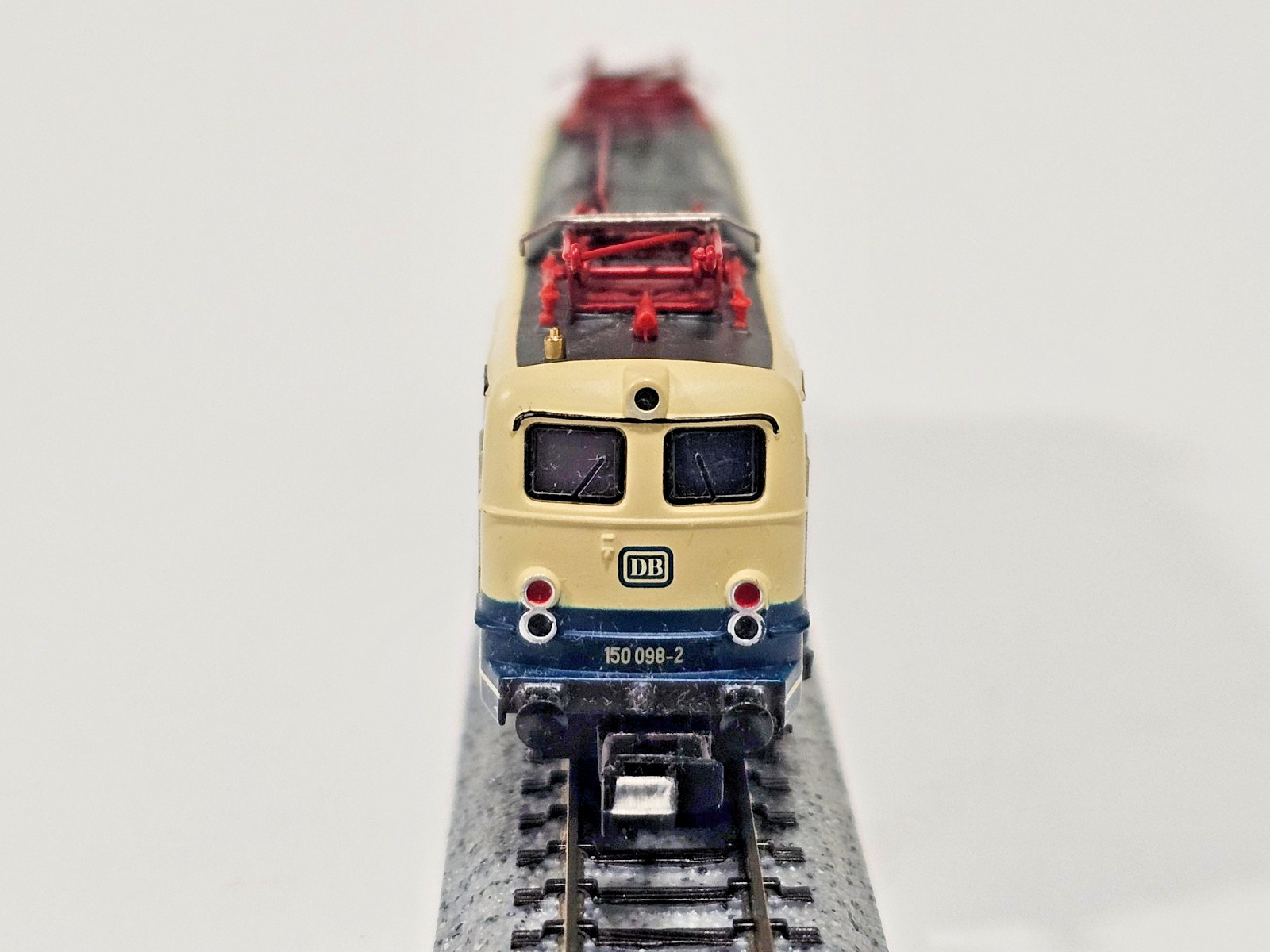 N SCALE ROCO #02163B MODEL GERMAN RAILWAY DIESEL LOCOMOTIVE DB 150 098-2 AUSTRIA
