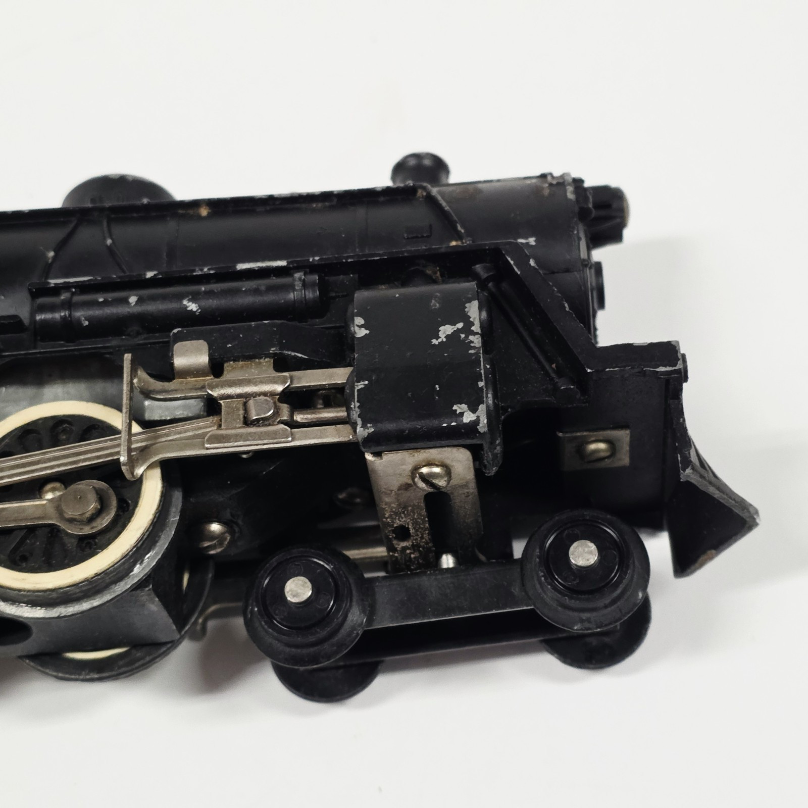 AMERICAN FLYER 302 S-GAUGE STEAM LOCOMOTIVE READING LINES