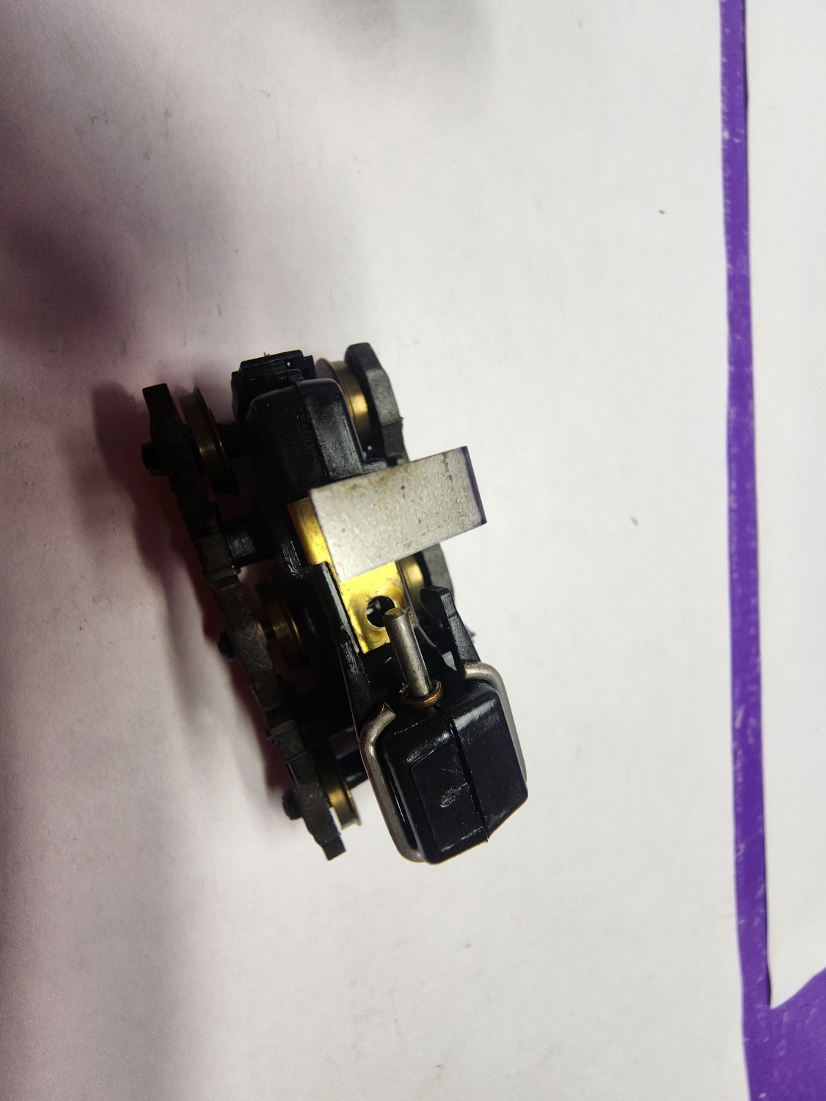 REAR GEARED 6 WHEEL TRUCK DIECAST SIDEFRAMES SDP-40 ATHEARN BB LOT HO SCALE