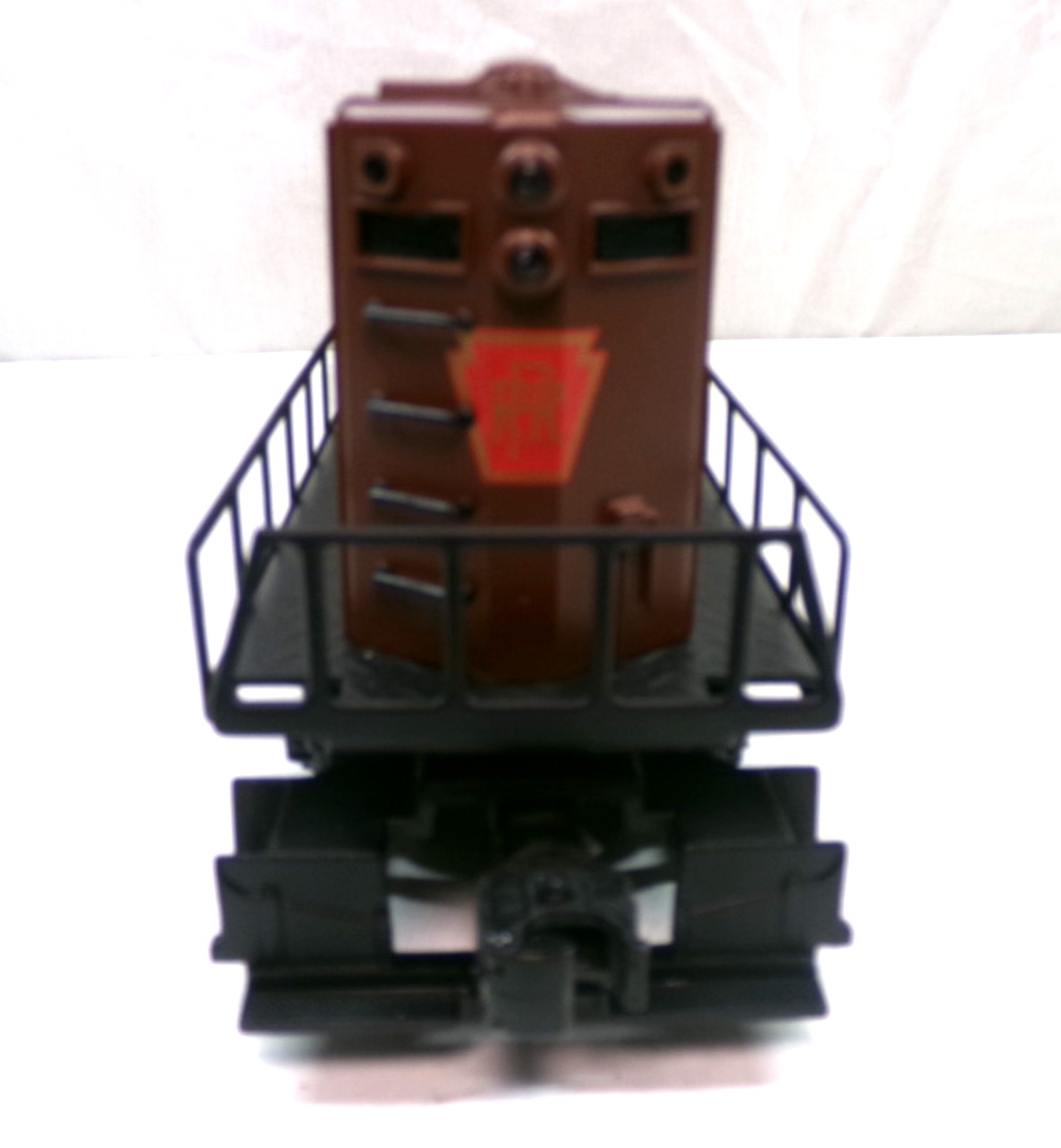 O Lionel #18170 Pennsylvania GP9 diesel engine in original box (lot 123)
