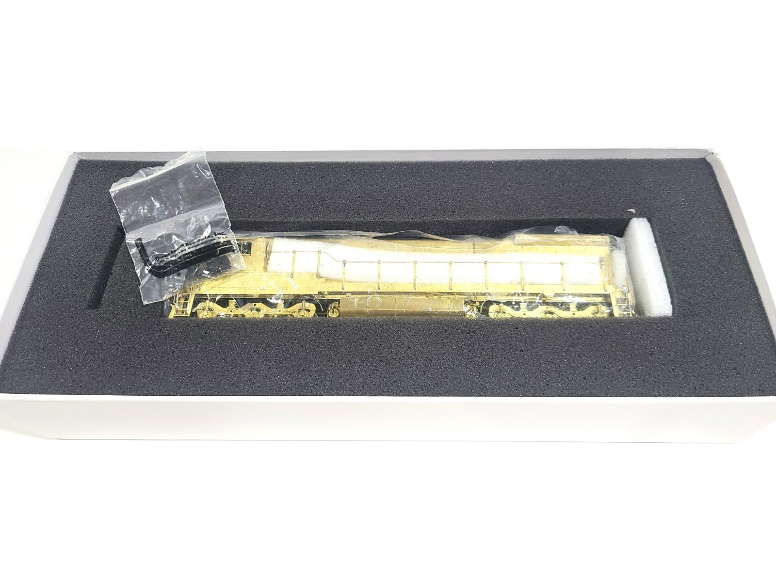 Overland OMI BN GE C30-7 Burlington Northern HO Brass Model #5724 Unpainted