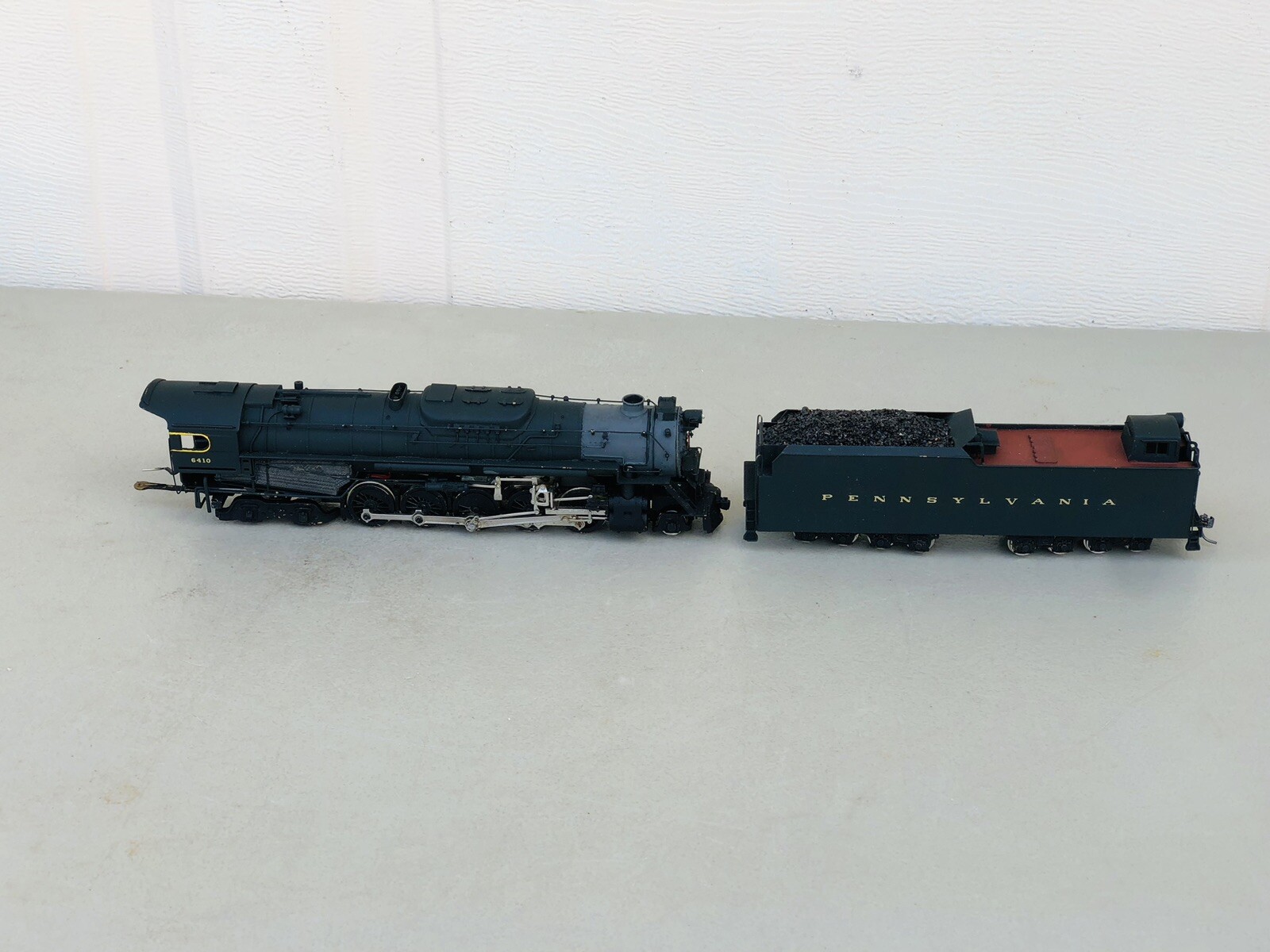 HO Train Company HO PRR Pennsylvania 2-10-4 J-IA Steam Locomotive