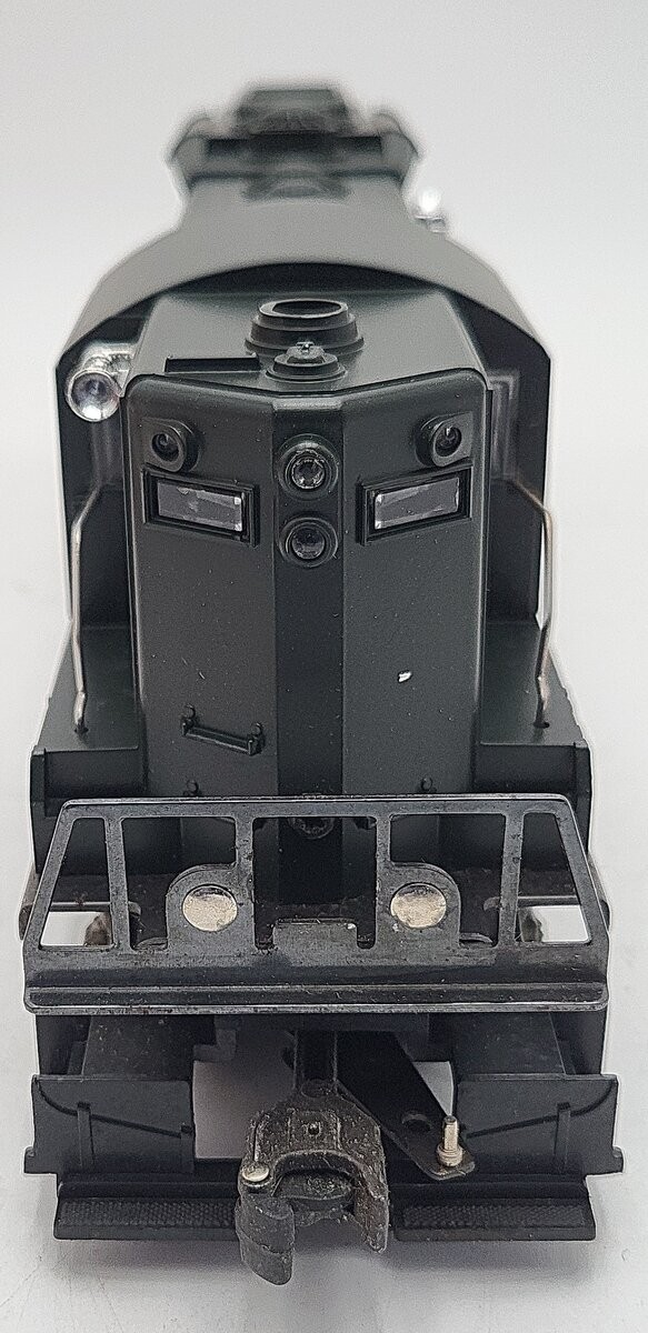 Lionel 6-8358 O Gauge Pennsylvania GP-9 Non-Powered Diesel Locomotive EX/Box