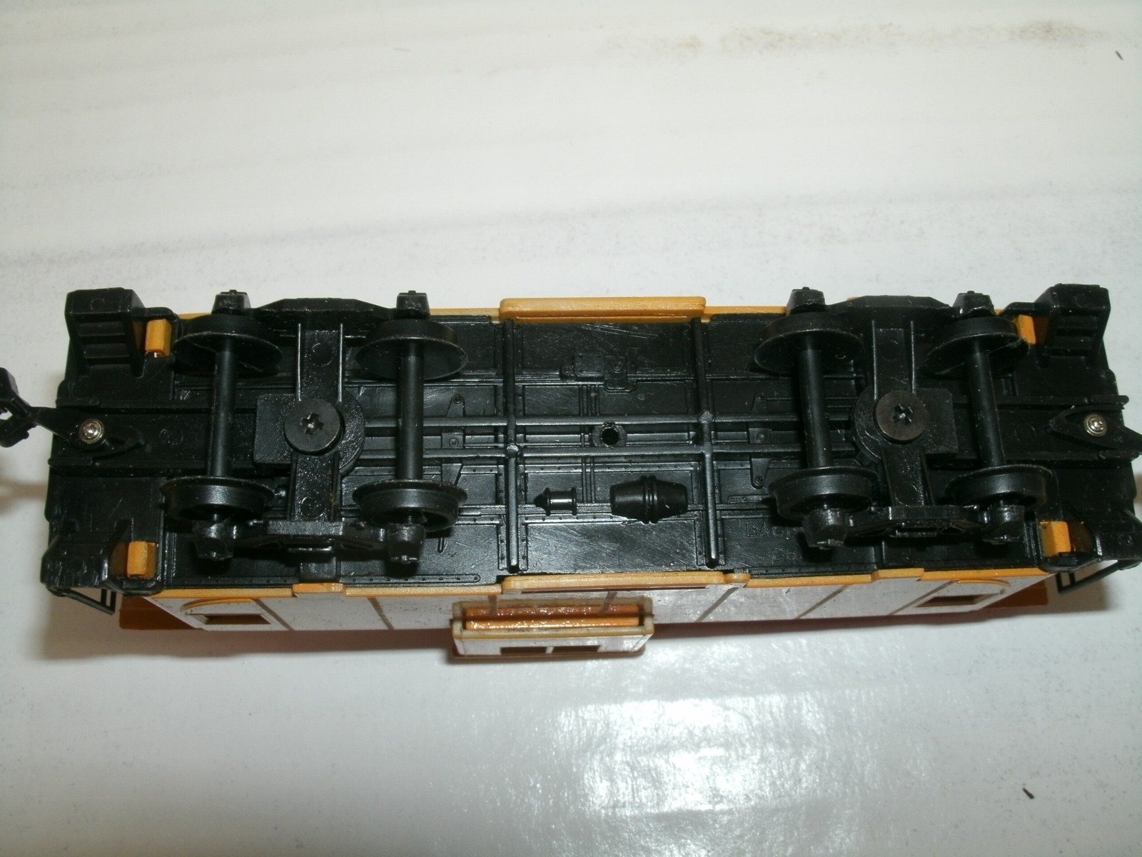 Bachmann Plus HO 31203 Union Pacific 1468 EMD F7A Diesel Loco W/ TWO CABOOSES