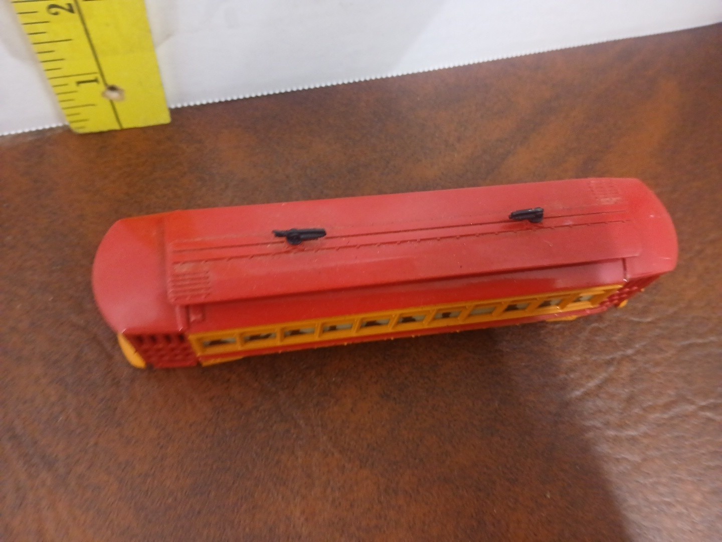 ​Bachmann HO Scale Brill Motorized Trolley Streetcar South Shore #34
