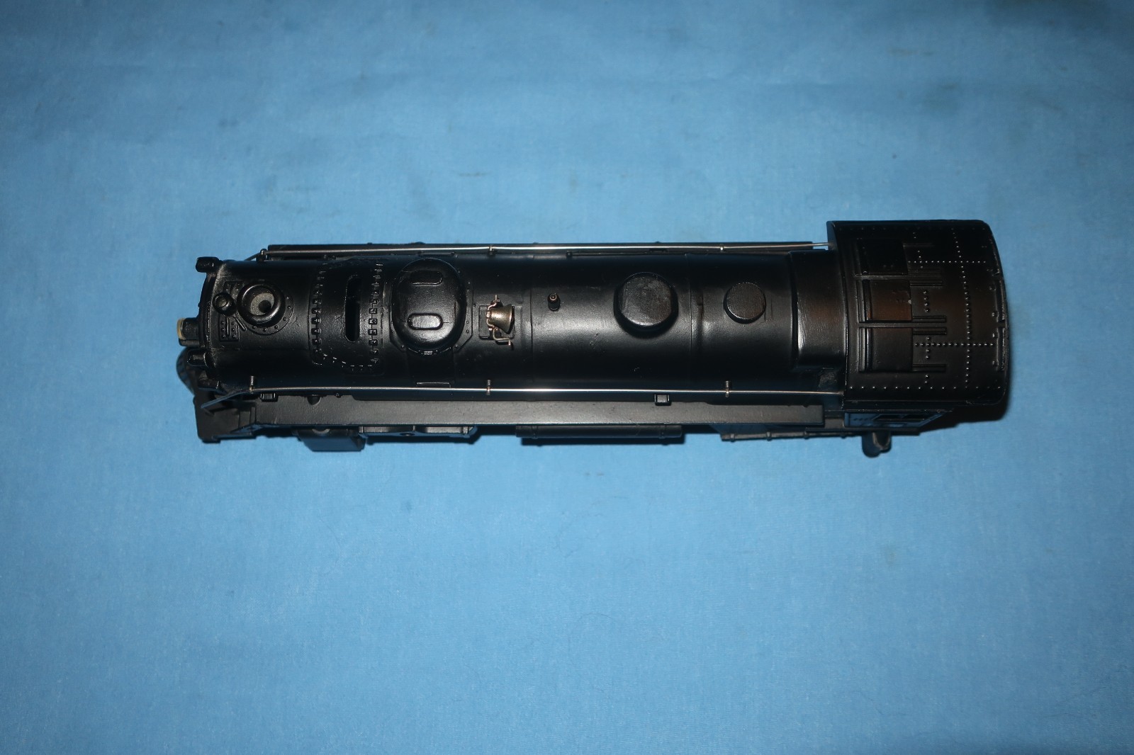 Lionel Pre-war O Gauge #1666 Steam Locomotive Boiler Shell w/Cowcatcher. Clean
