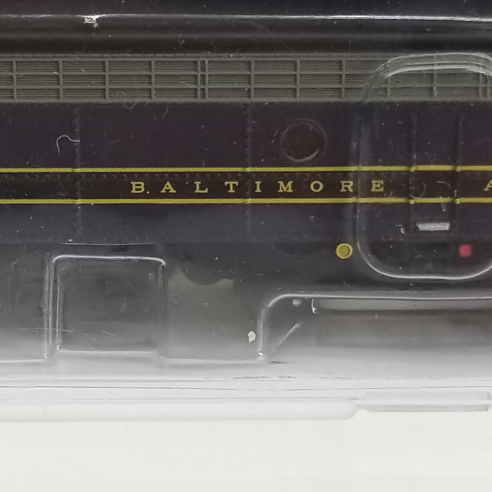 Walthers Proto 920 34100 B&O Baltimore & Ohio Locomotive E8 B Unit 2415 Train