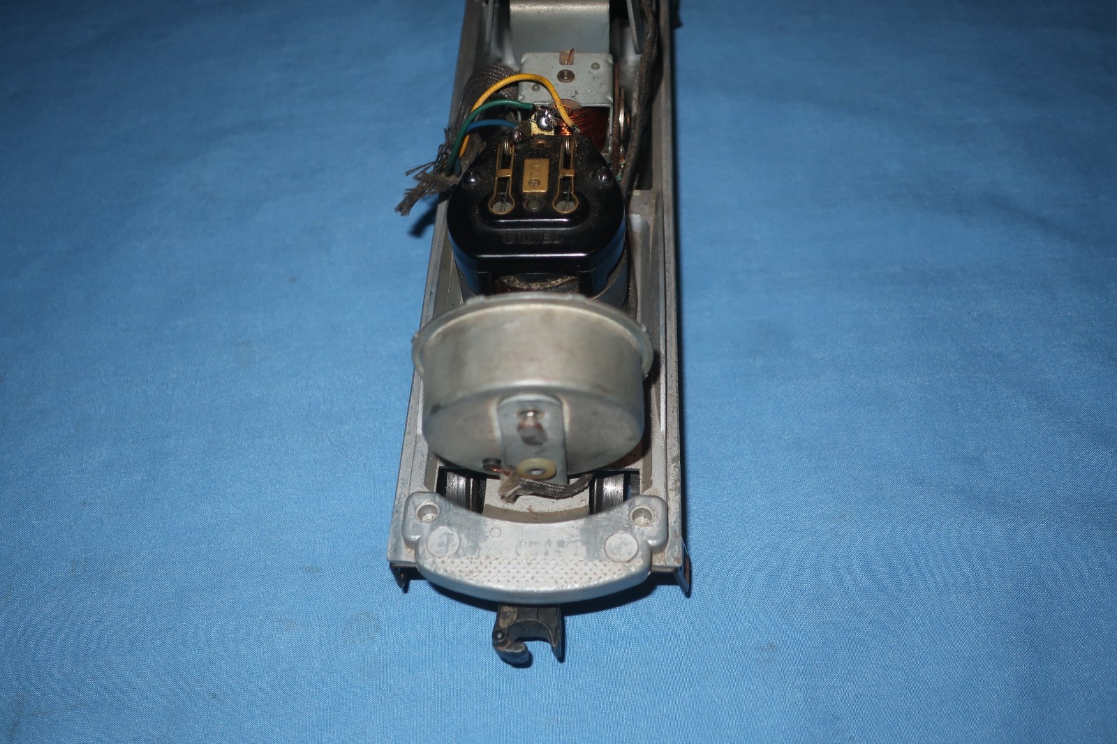 Lionel Postwar #2243 F3 Diesel Locomotive A- Unit Chassis/Motor. Runs well
