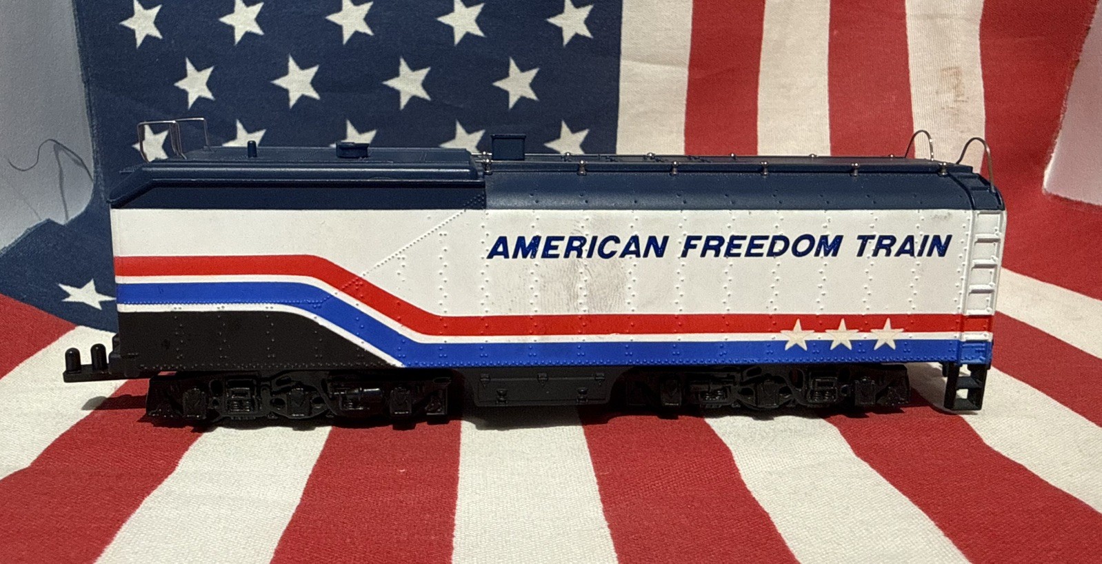HO American Freedom Train 4-8-4 #4449 Steam Locomotive Runs Vintage