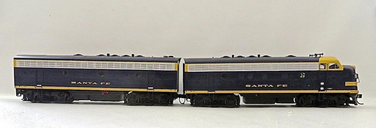 HO Walthers 910-9902 Santa Fe #265 EMD F7A-B Set Brand New