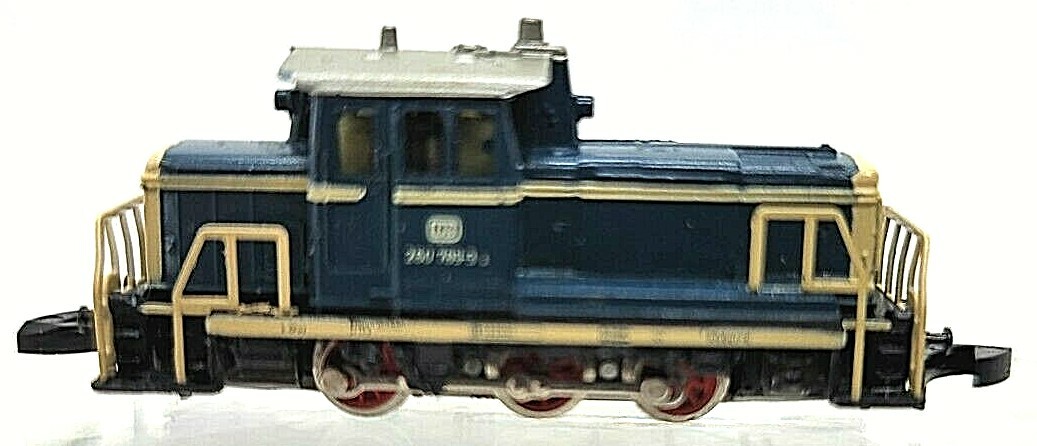 Marklin Z 8804 BR 260 789-3 Diesel Loco 3-pole DB (tested) jewel case #8