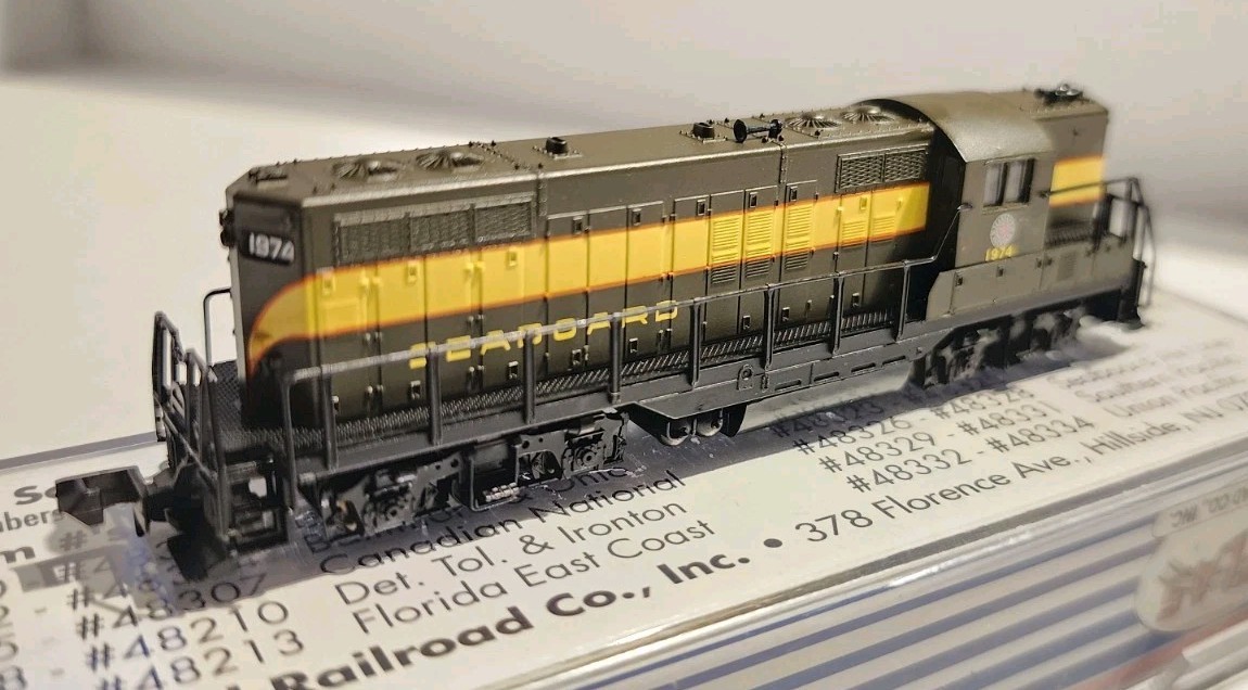 Atlas N Scale GP-9 Ph 2 Diesel Seaboard Air Line #1974