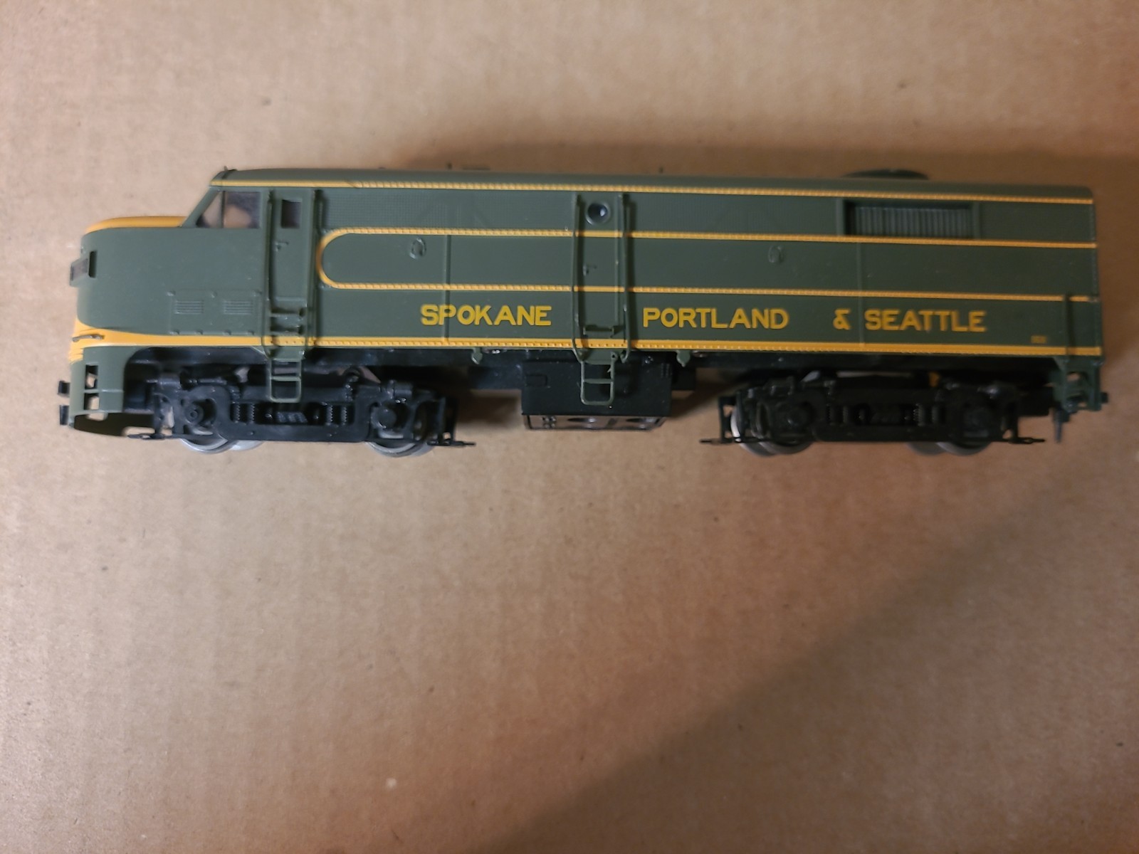 Athearn HO Scale Spokane Portland & Seattle FA Diesel Engine Non Power Dummy