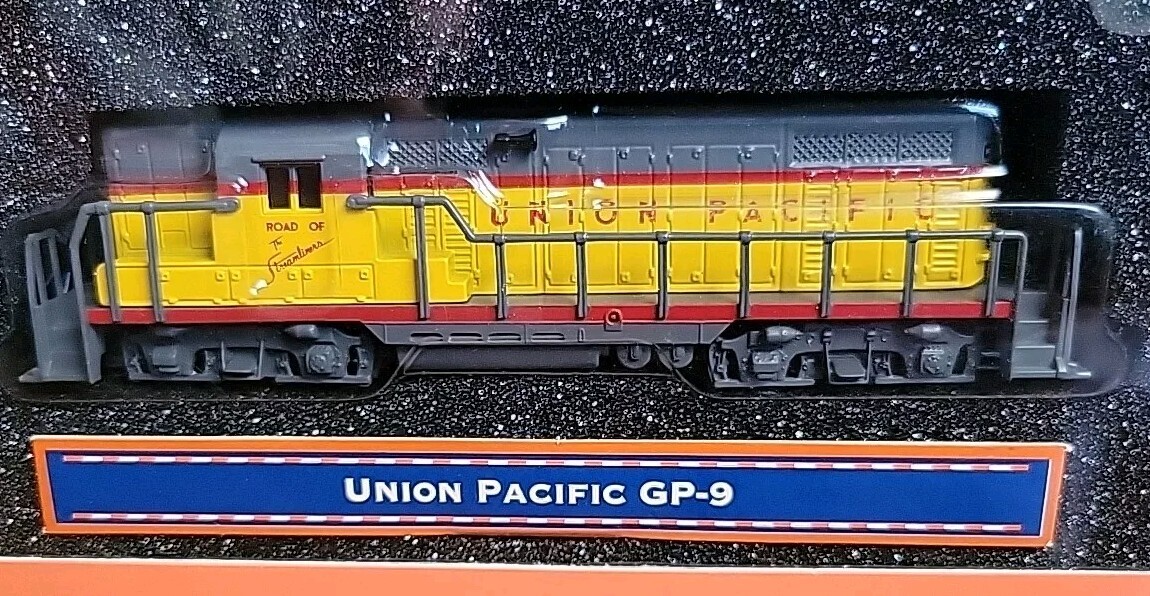 Lionel Big Rugged Trains Union Pacific Locomotive GP-9 Series NEW W/ Tin 1:120