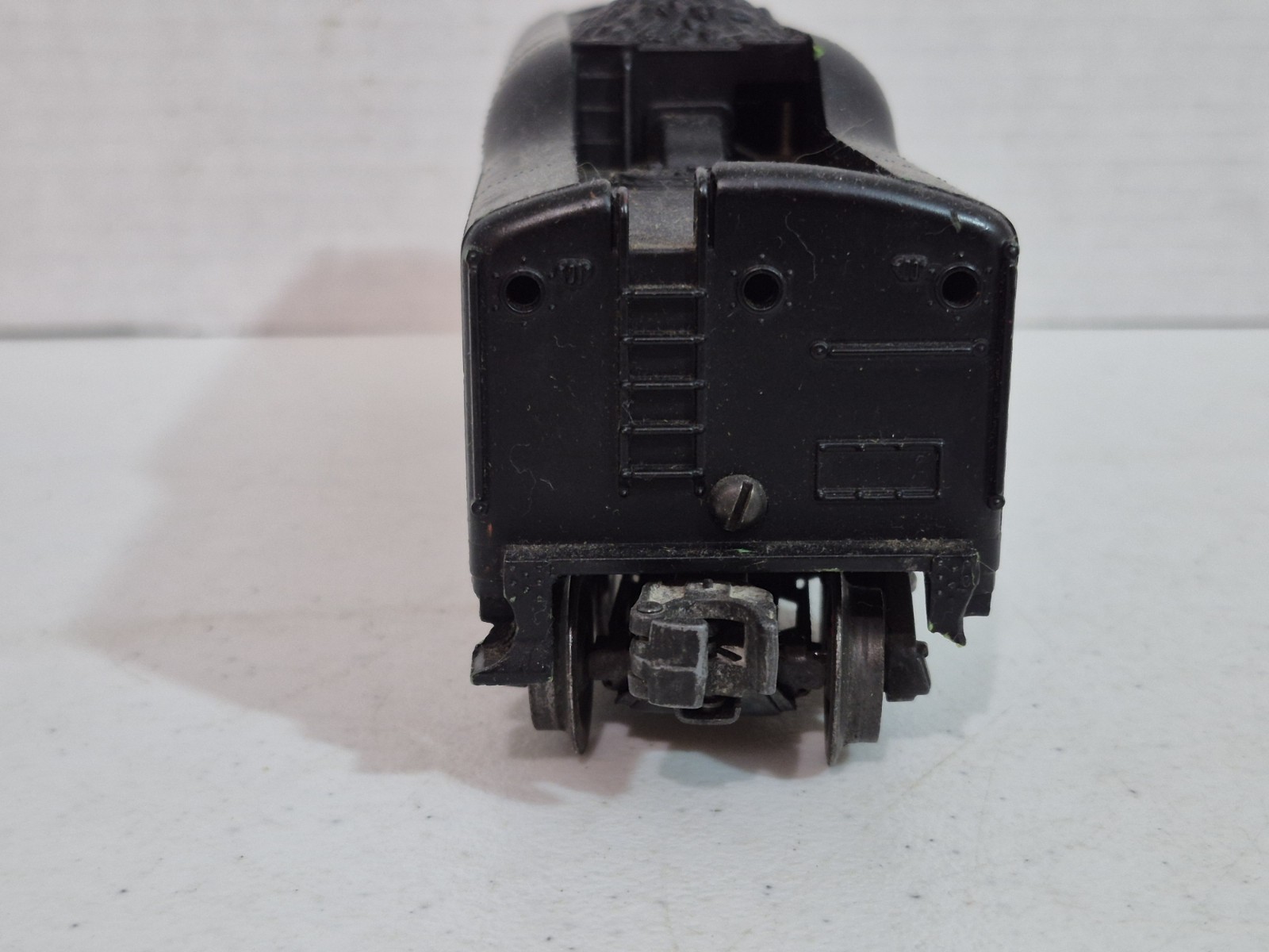 Vintage Lionel 2056 O 4-6-4 Steam Locomotive w/2046W Tender Parts or Repair