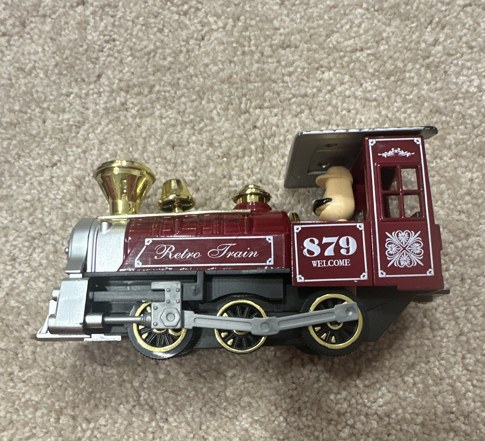 Retro Train 879 Steam Locomotive Gauge 1 Burgundy/Silver Gold Black Plastic