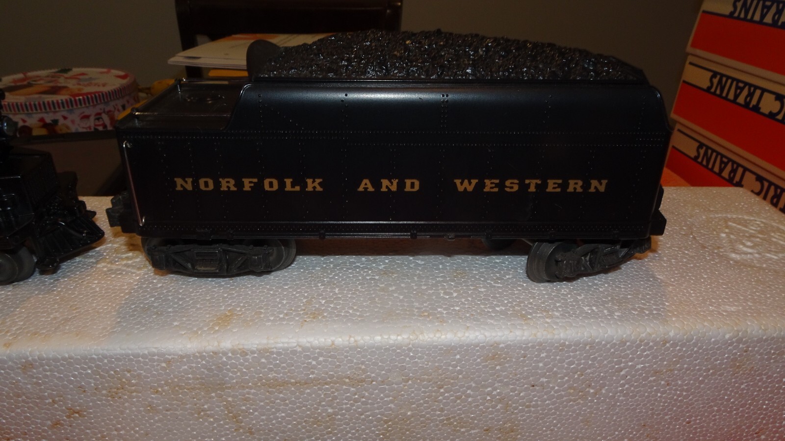 Lionel 6-18638 Norfolk & Western 2-6-4 Steam Loco & Tender Excellent Condition