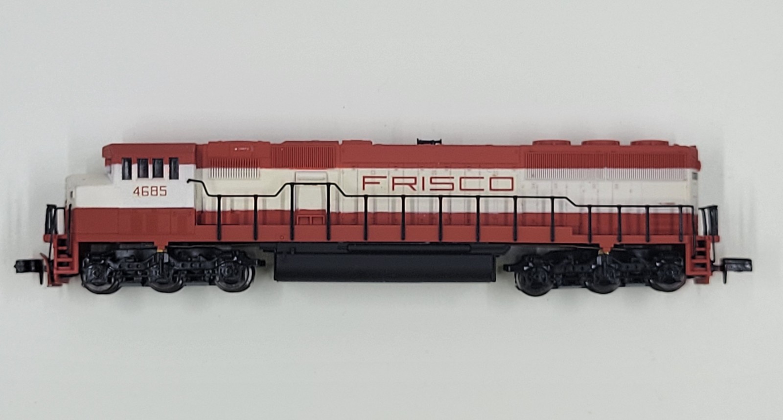 Atlas N Scale SD-60M Triclops Frisco #4685 Diesel Locomotive