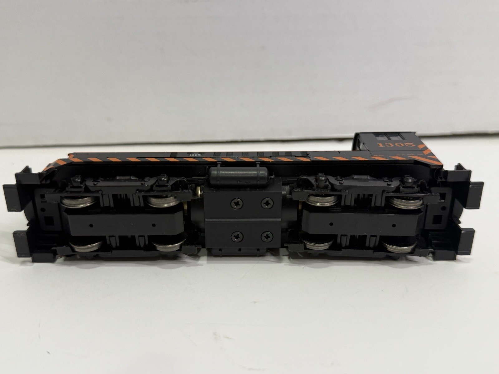 HO Scale Stewart Hobbies Ajin Southern Pacific Baldwin DS-4-4-1000 #1395
