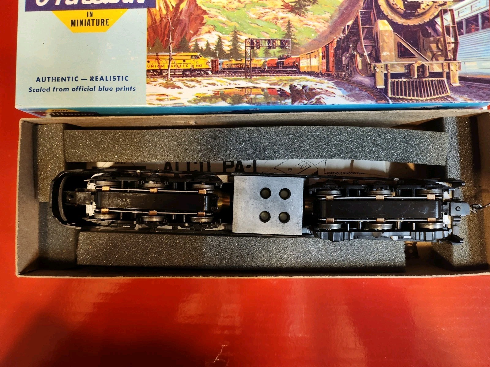 Athearn HO Scale Erie Lackawanna PA-1 Locomotive 3309 #851 In Box, Nice!Bachmann