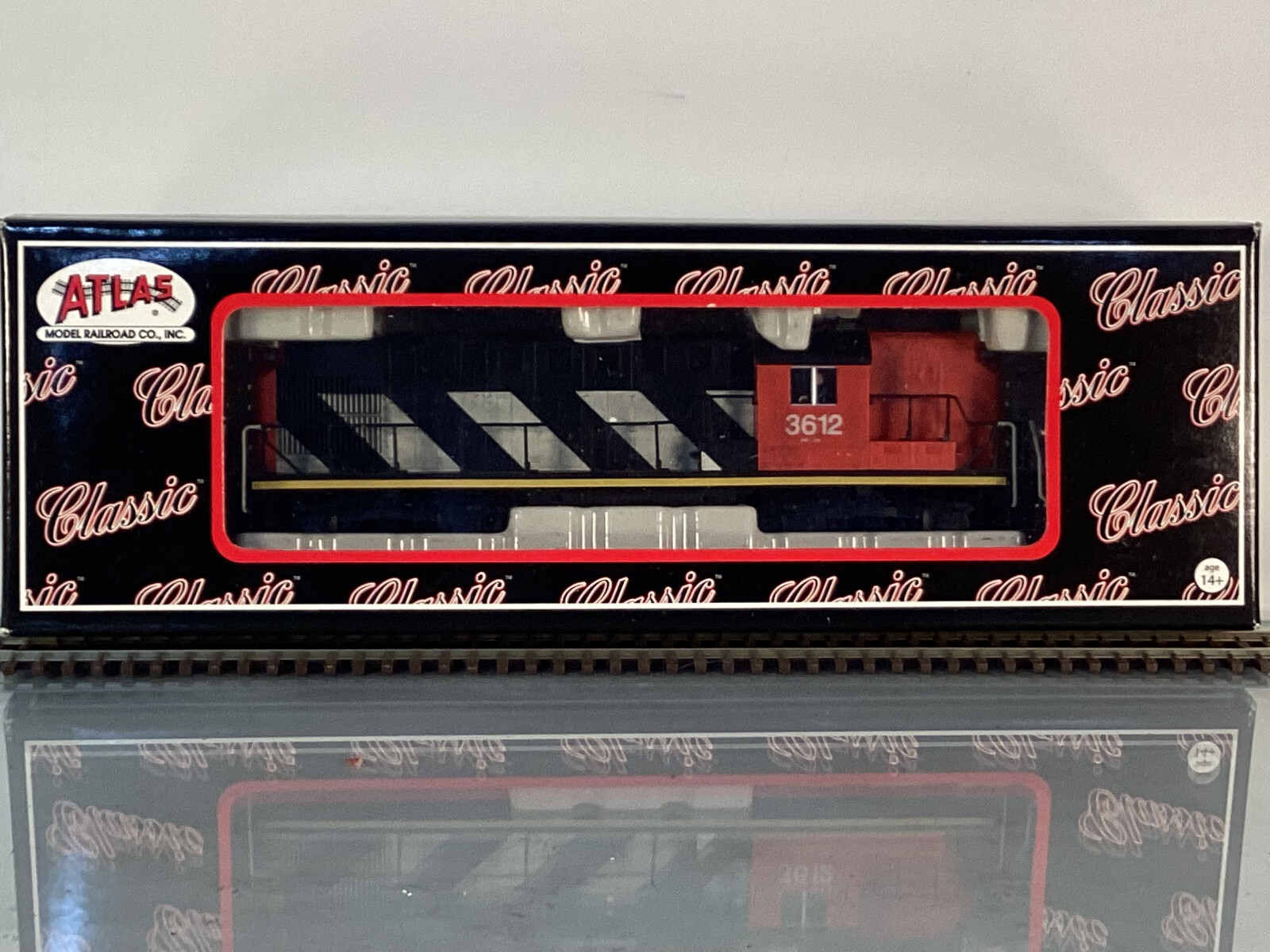 Atlas Classic HO Central Vermont (DW&P) RS11 #3613, Soundtraxx Sound DCC