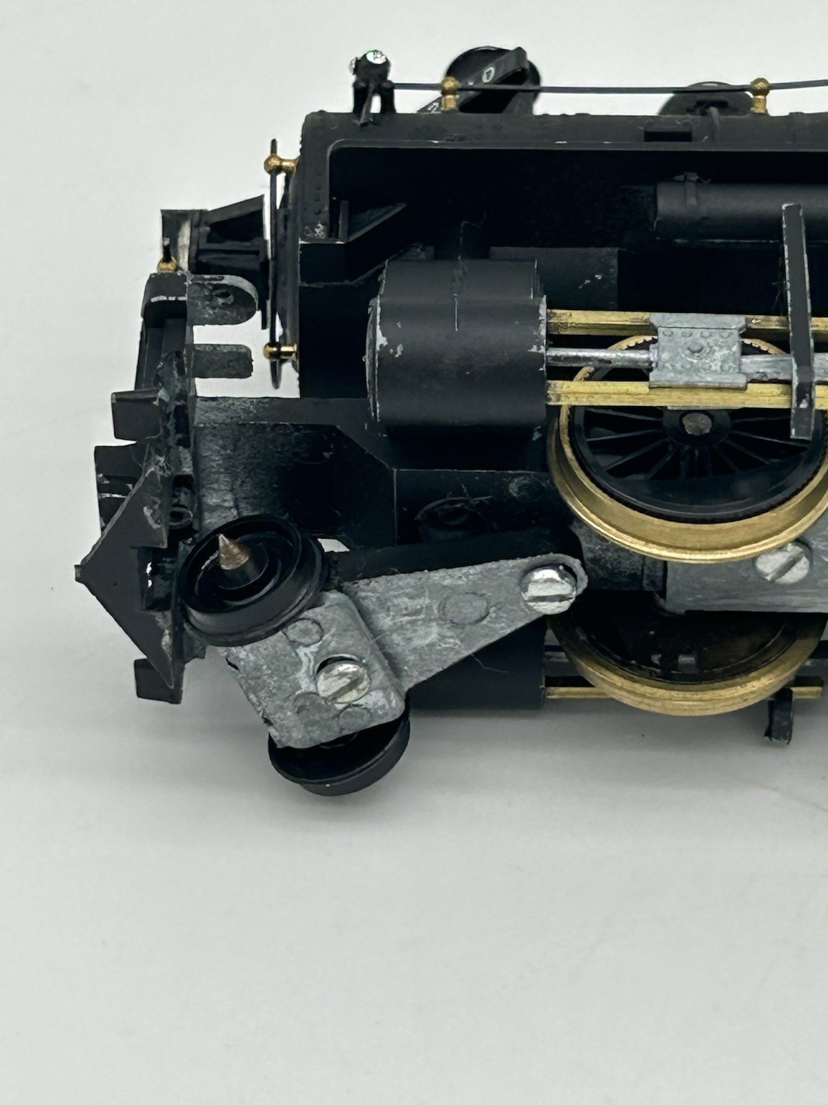 Unbranded Boston/Maine 2-8-0 Steam Locomotive W/tender, tested working HO gauge