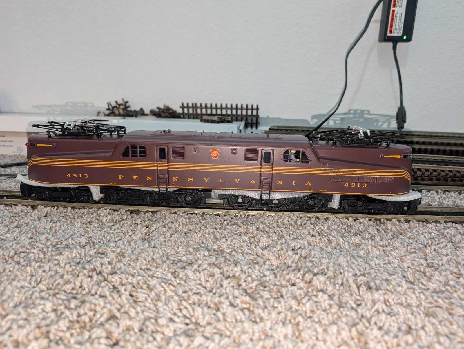 MTH PENNSYLVANIA GG1 ELECTRIC LOCOMOTIVE WITH PROTO SOUND 20-5517-1
