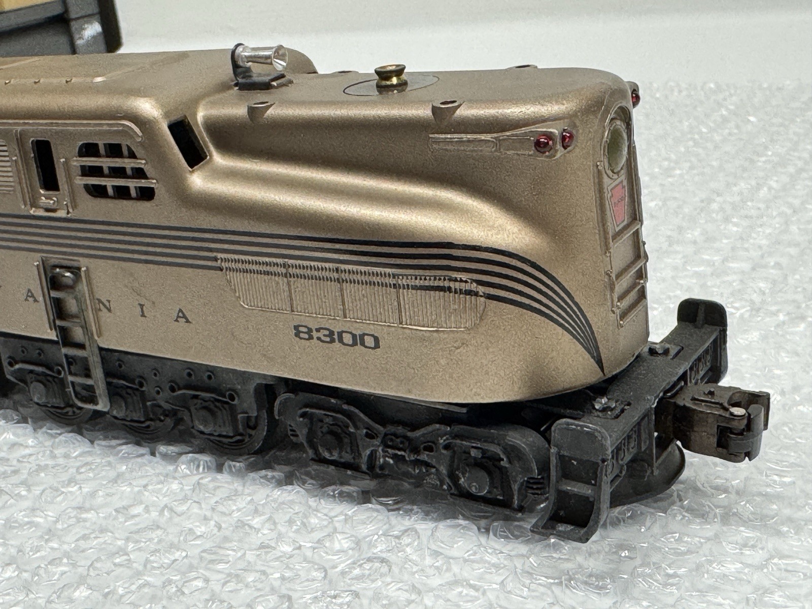 Lionel Pennsylvania GG1 Electric Locomotive in Original Box 6-18300 Mint Series