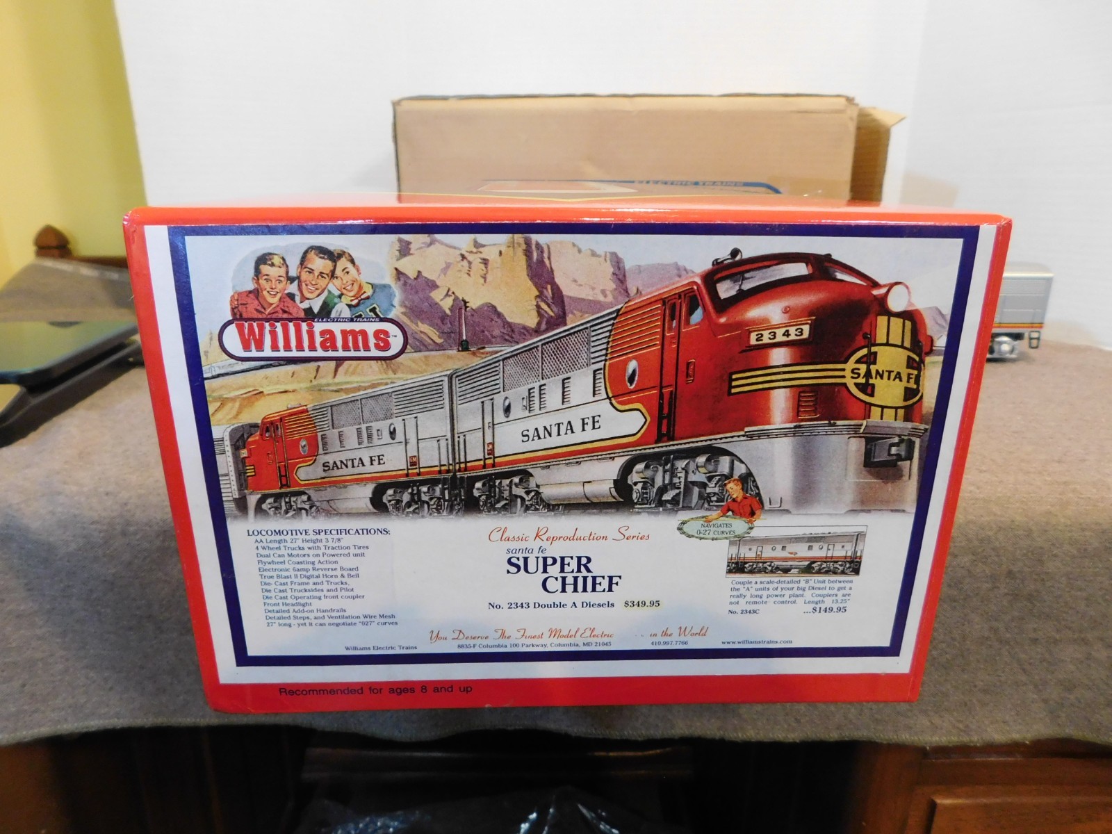 Williams Santa Fe #2343 Super Chief Locomotive & Dummy True Blast Silver/Red