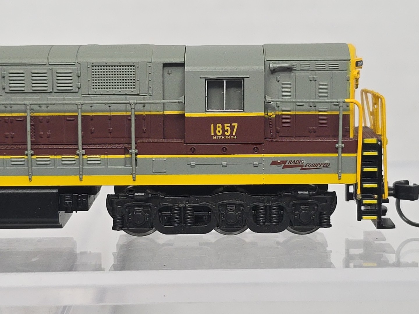 N Scale Atlas 49601 DC/DCC Erie Lackawanna 1857 H24-66 FM Trainmaster Diesel