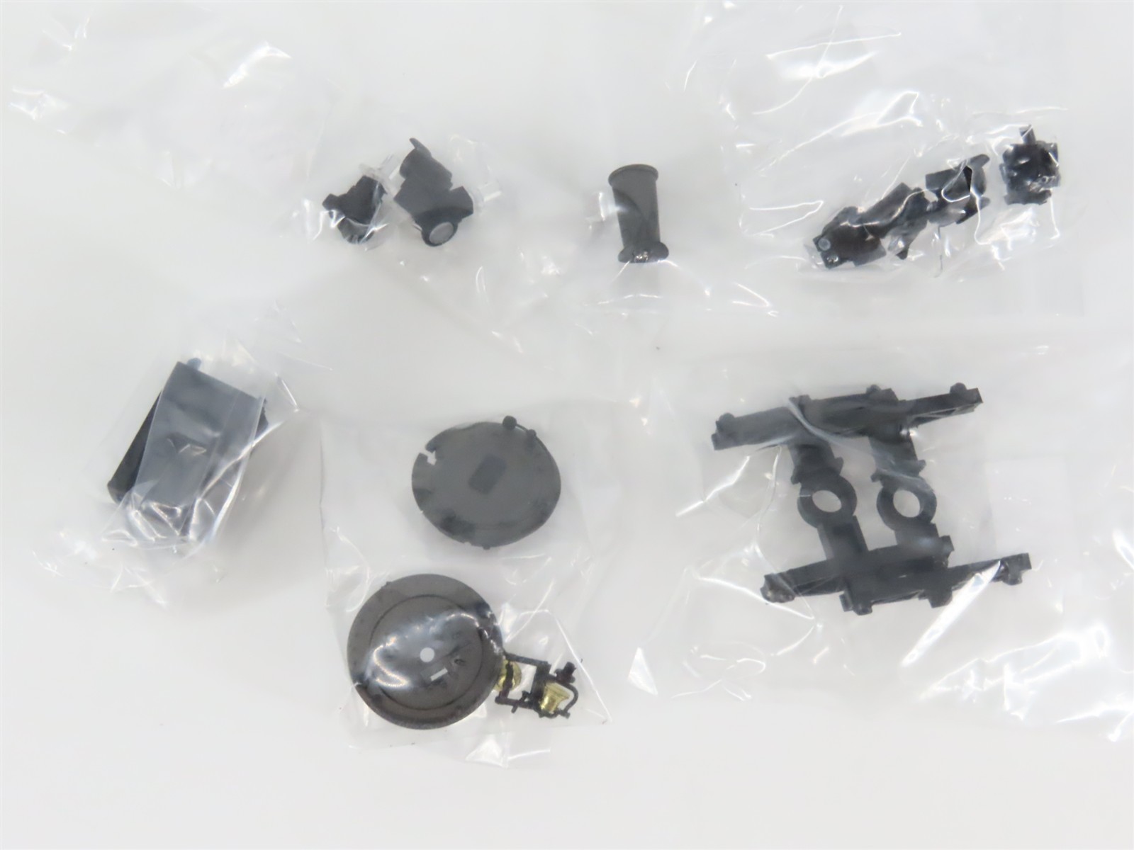 HO Bachmann Spectrum 81701 Unlettered 2-10-0 Russian Decapod Steam – DCC Ready